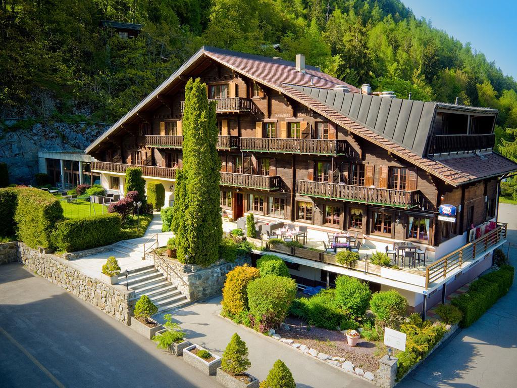 Hotel Aux Mille Etoiles Salvan Exterior foto